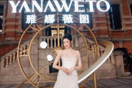 ��ʱ������̤ѩ����������ޱͼ�ڻ�����Ļ������ʱϵ�У����嶫�������·�ʽ